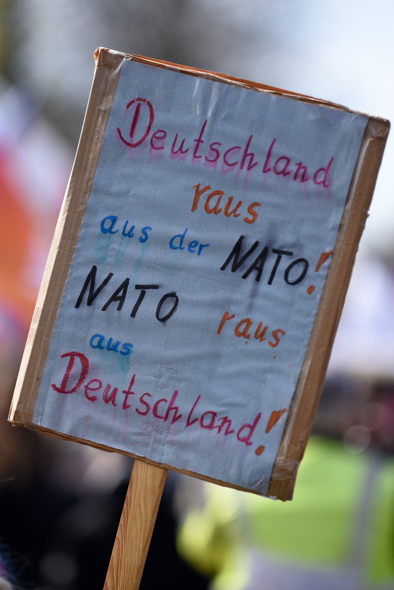 Daniele Ganser tweet media