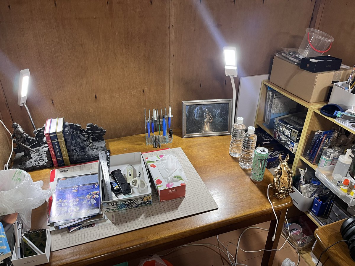 部屋、整えた

奥の作業場がチャームポイント