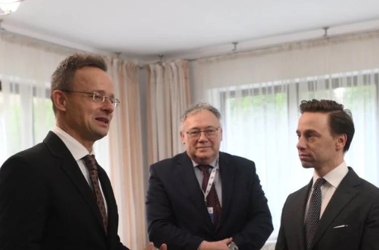 RacjonalnyObywatel tweet media