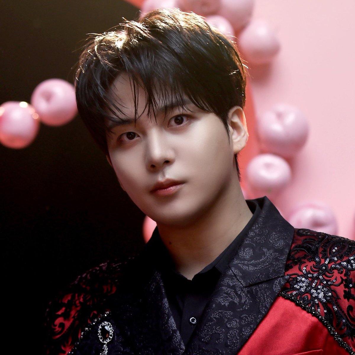 reebojongg's tweet photo. 너무 예뿌고 사랑스럽고 … 🍎 https://t.co/vTGiWziWgT