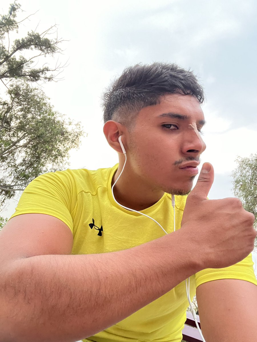 alextwink tweet media