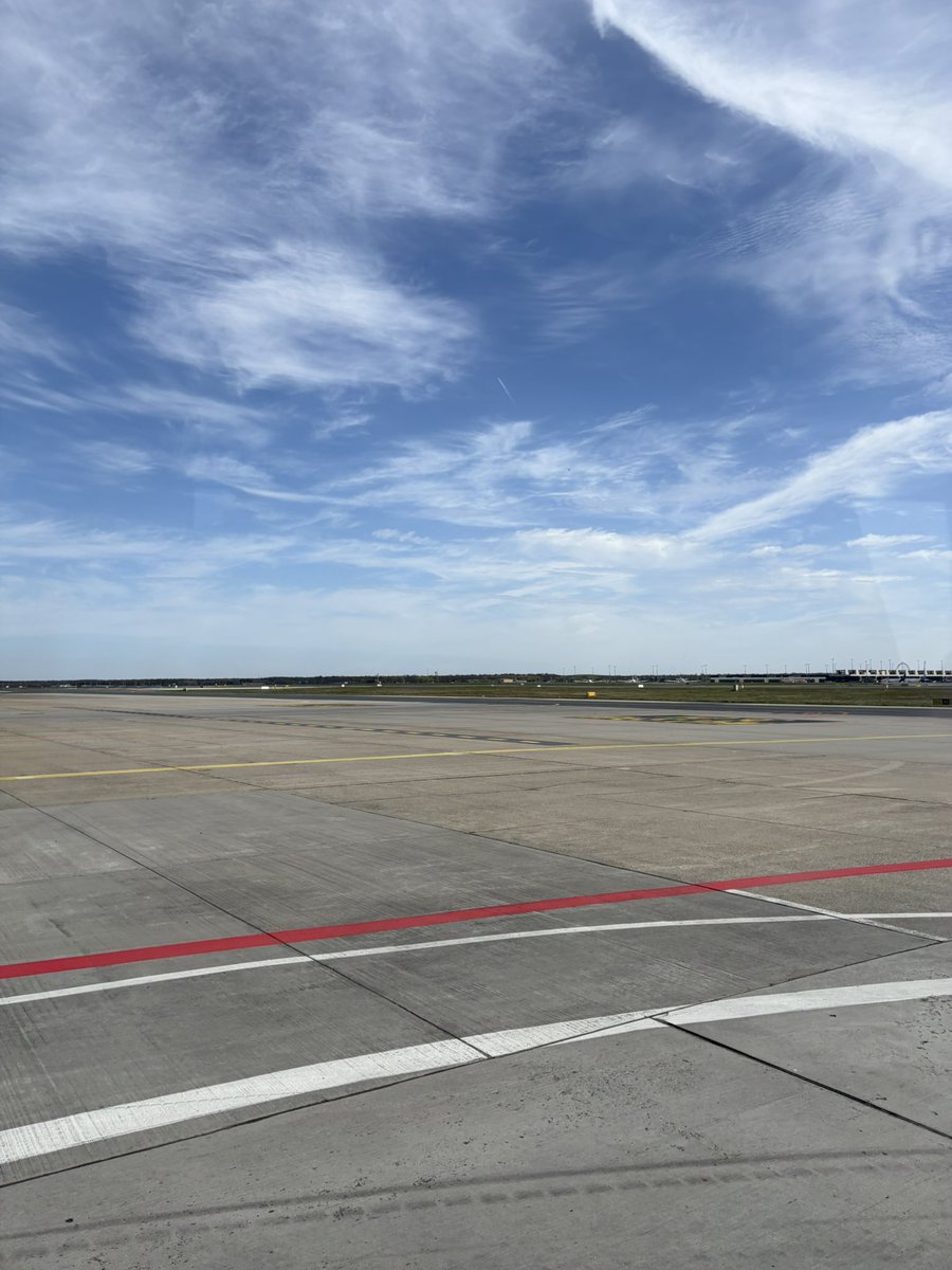 𝚍𝚎𝚏𝚝𝚘𝚗𝚎𝚜𝚕𝚞𝚟𝚛 𝚌𝚑𝚎𝚛𝚛𝚢/𝔰𝔥𝔱𝔴𝔱 tweet media