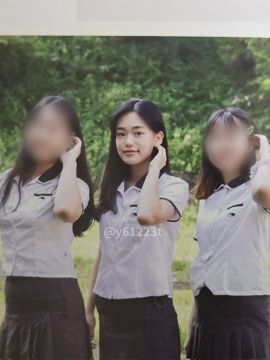 주은이 중학교 하복 입은 건 처음 봐