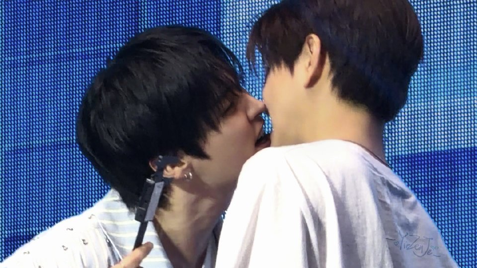 rochi ☆ tweet media