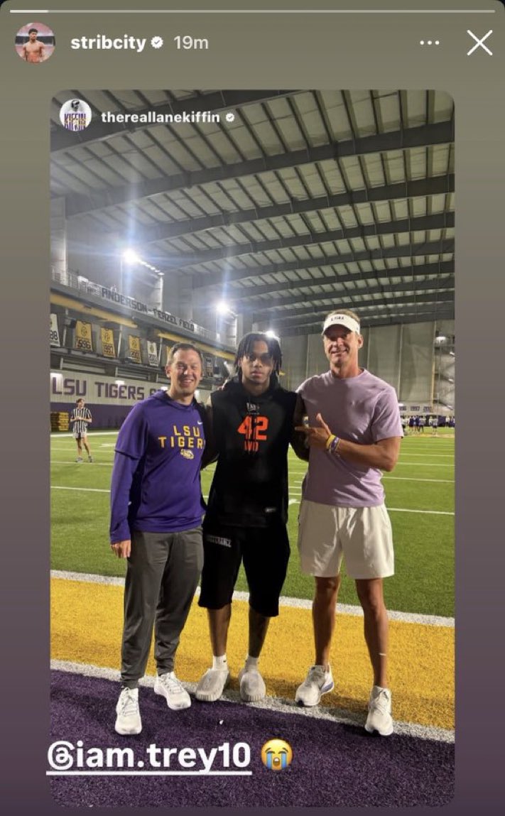 RENT FREE🅾️Ⓜ️🏴‍☠️ tweet media