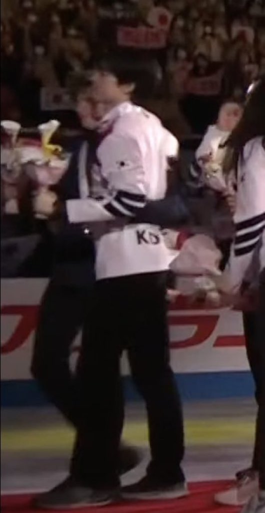 yizzie𓅰 tweet media