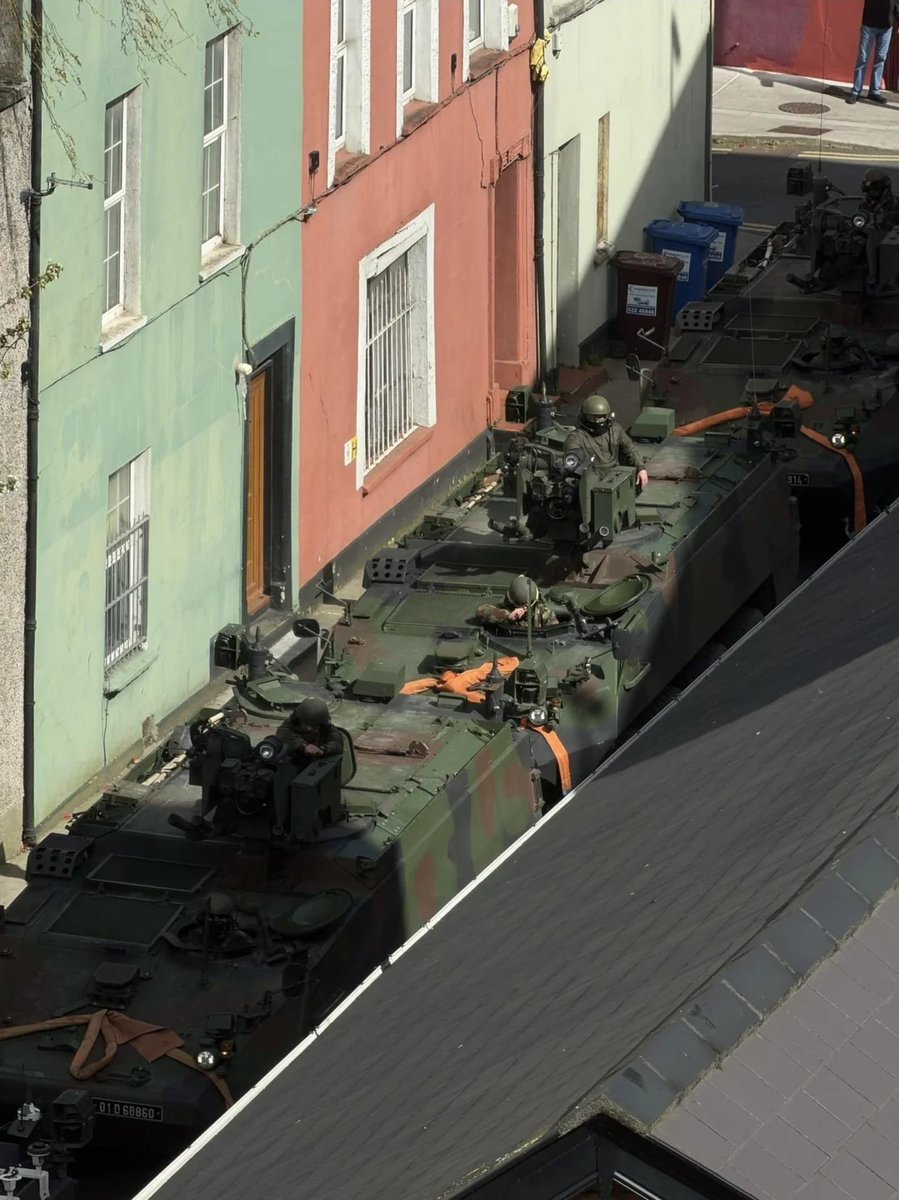 Derek Blighe tweet media