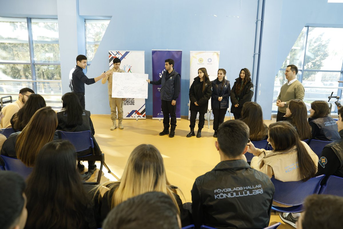 Fövqəladə hallar könüllülərinin təlimləndirmə düşərgəsində ilk təlim uğurla baş tutub. 📷

Ətraflı məlumat üçün: facebook.com/share/p/1JyZ3j…