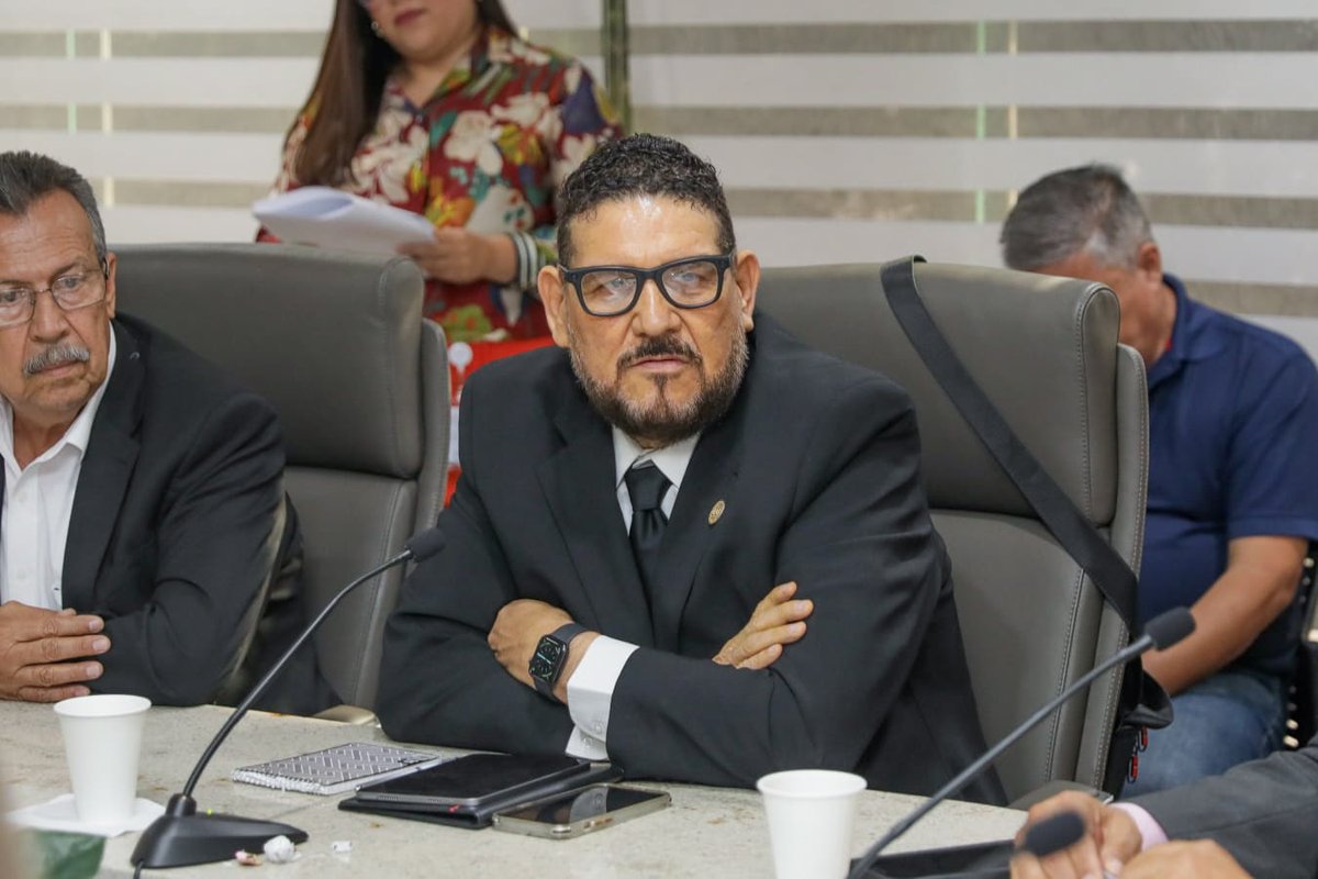 jcnavarroc's tweet photo. Hoy aprobamos, en la Comisión de los Derechos de la Niñez, la Adolescencia y la Juventud, un dictamen tras su análisis y discusión, para mejorar la Ley de los Derechos de Niñas, Niños y Adolescentes de Sonora, así como la Ley Orgánica del Poder Judicial del Estado. https://t.co/evR0fAjiQO