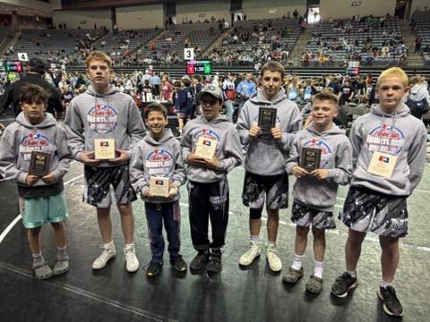 Elementary Heartland Duals Team:

ND Team Blue:
Platinum Division 6th Place
MVP: Luke Krueger
Heart Award: Bryken Causey
Mat Beast: Eyston Racine

ND Team Red:
Gold Division 7th Place
MVP: Zeke Roehrich
Heart Award: Kade Brannan
Mat Beast: Nathaniel Russell