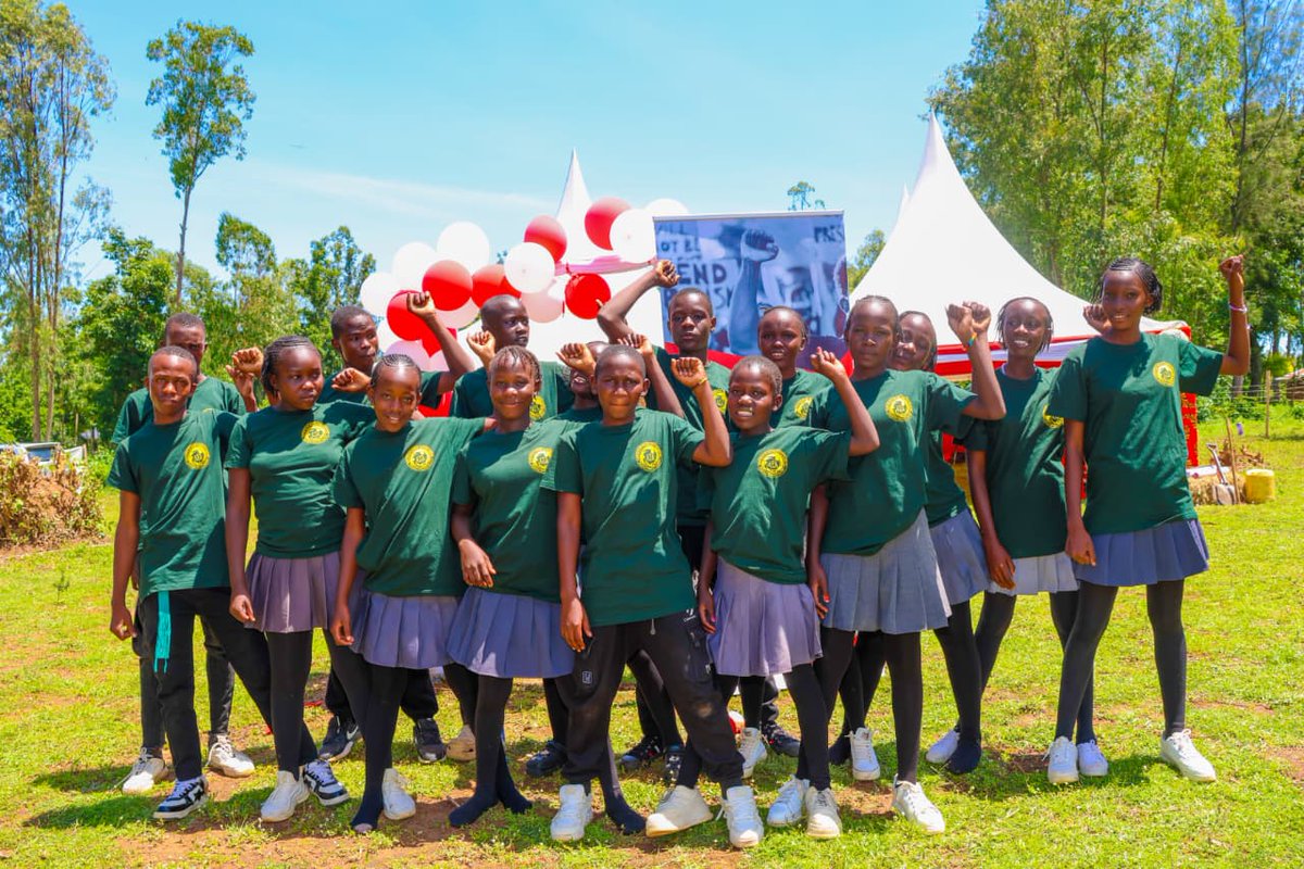 ManyattaBSJC's tweet photo. #UbuntuVillageGroundbreakingEvent
Our Adolescents Dance Crew were on site at the groundbreaking ceremony of the  Social Justice Movement's  Ubuntu Village in Kadawa, Kisumu West Sub-County..... a space for community organizing &amp; HRDs Wellbeing! 
@NLinKenya @social_wg https://t.co/rlGOMOPOaf