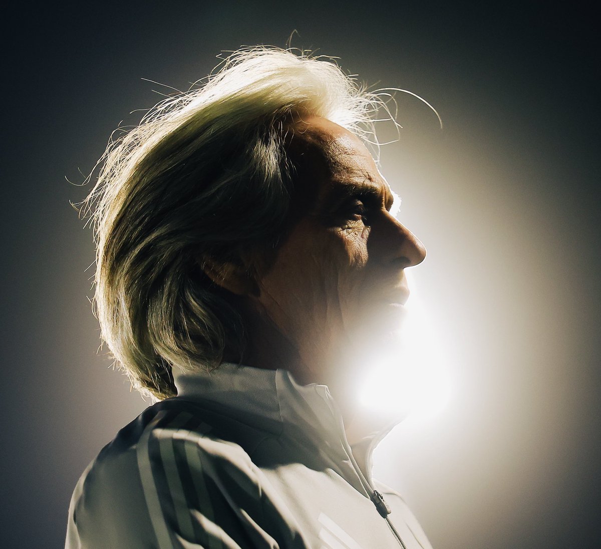 عمرو tweet media