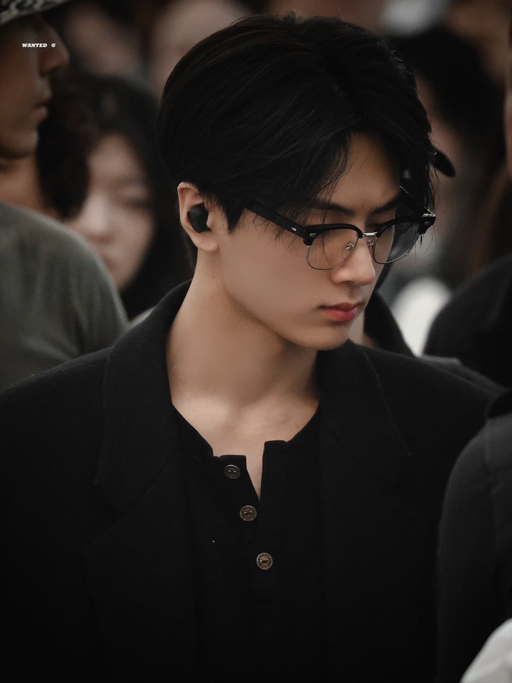 𝐓𝐡𝐞𝐨 tweet media