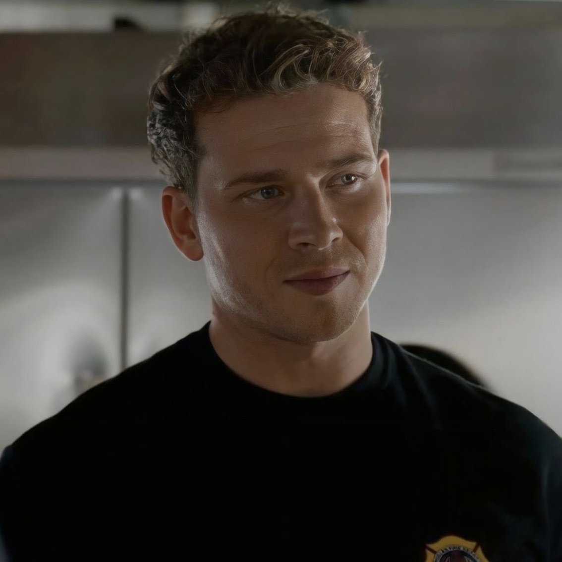 B0TTOMBUCK's tweet image. my pretty blonde omega who will have like...100 babies with his even prettier alpha....omg future buddie kids your face cards will never decline. they will create life and love. you are NOT made out of a quick nut 🙅‍♀️