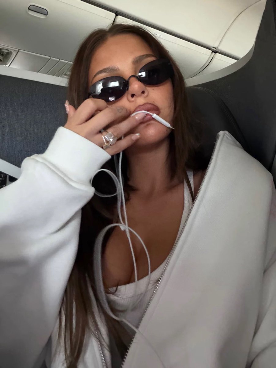 Allie ⋆. 𐙚 ˚ tweet media