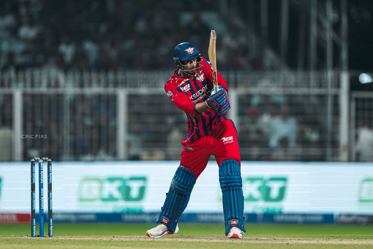 BlueBird_ARaj's tweet photo. Damn , He has done it 🥶🔥🔥🔥
MUKUL CHOUDHARY REMEMBER THE NAME
WHAT A MATCH WINNER 👏

#KKRvLSG https://t.co/8hVbXjC1gG