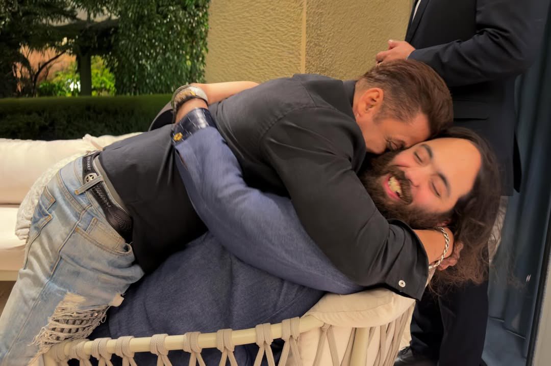 IIFA's tweet image. Salman Khan shares candid moments with Anant Ambani and a heartfelt note wishing him on his birthday ❤️

#IIFA #Bollywood #SalmanKhan #AnantAmbani