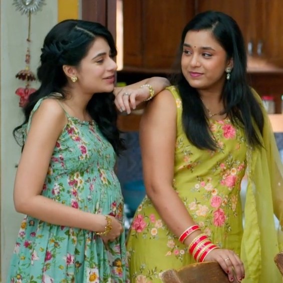 Best bestie in itti si khushi town 🥹❤️🥀✨🤌....

Their relationship is also so superior ❤️🥹...

#IttiSiKhushi #SumbulTouqeerkhan #AnvitaDivekar #SumbulAsAnvita