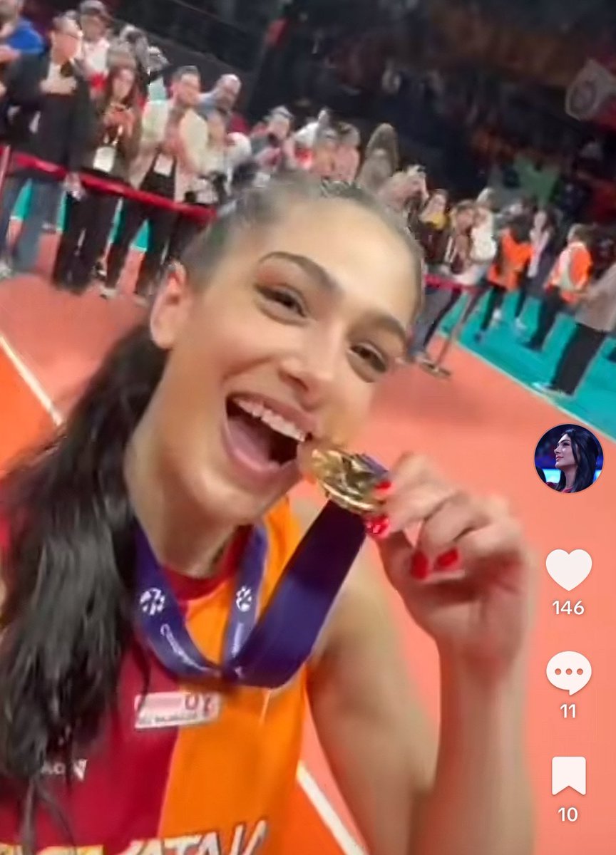 şeyma 🇨🇦 tweet media