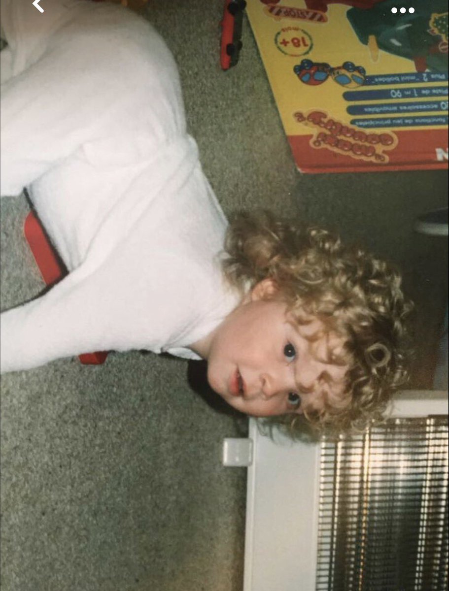 почему а главное зачем tweet media