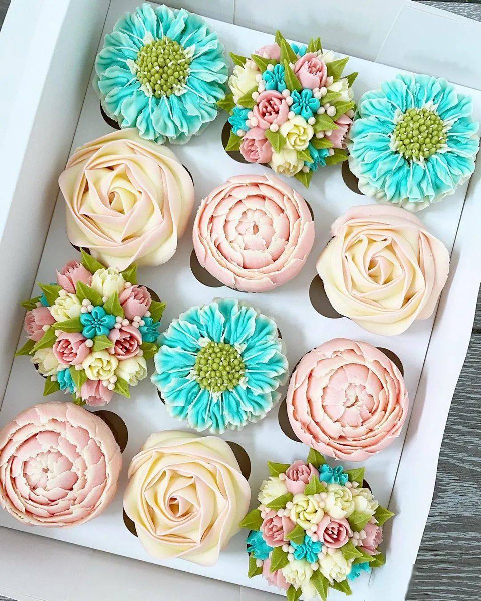 WhiteJuly's tweet image. "Bake joy in 30 mins!  Stir, scoop, bake—fresh vanilla cupcakes with rainbow sprinkles. Tag a friend to share the sweet win! #BakeWithMe #QuickBakes"