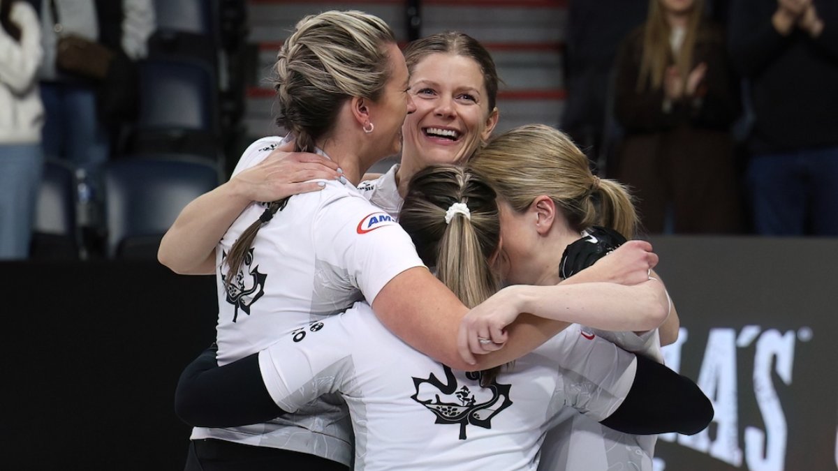 CurlingCanada's tweet photo. A few moments from this season we won’t be forgetting anytime soon ❤️

📸 Curling Canada

#TBT #ThrowbackThursday https://t.co/HEQYvYuZt7