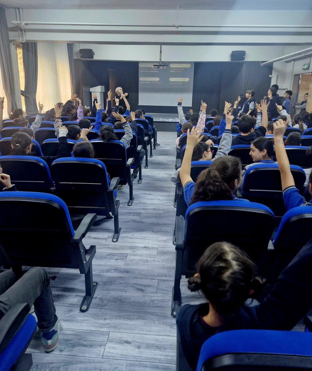 drhulusibehcet's tweet photo. Bursluluk bilgilendirme toplantısı✏️ https://t.co/yhBIjDMazC