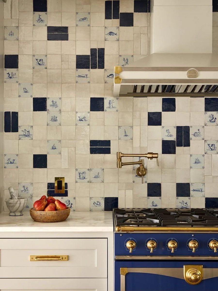 pamvonhadder's tweet photo. tiles obsession https://t.co/9j9LiMvDV3
