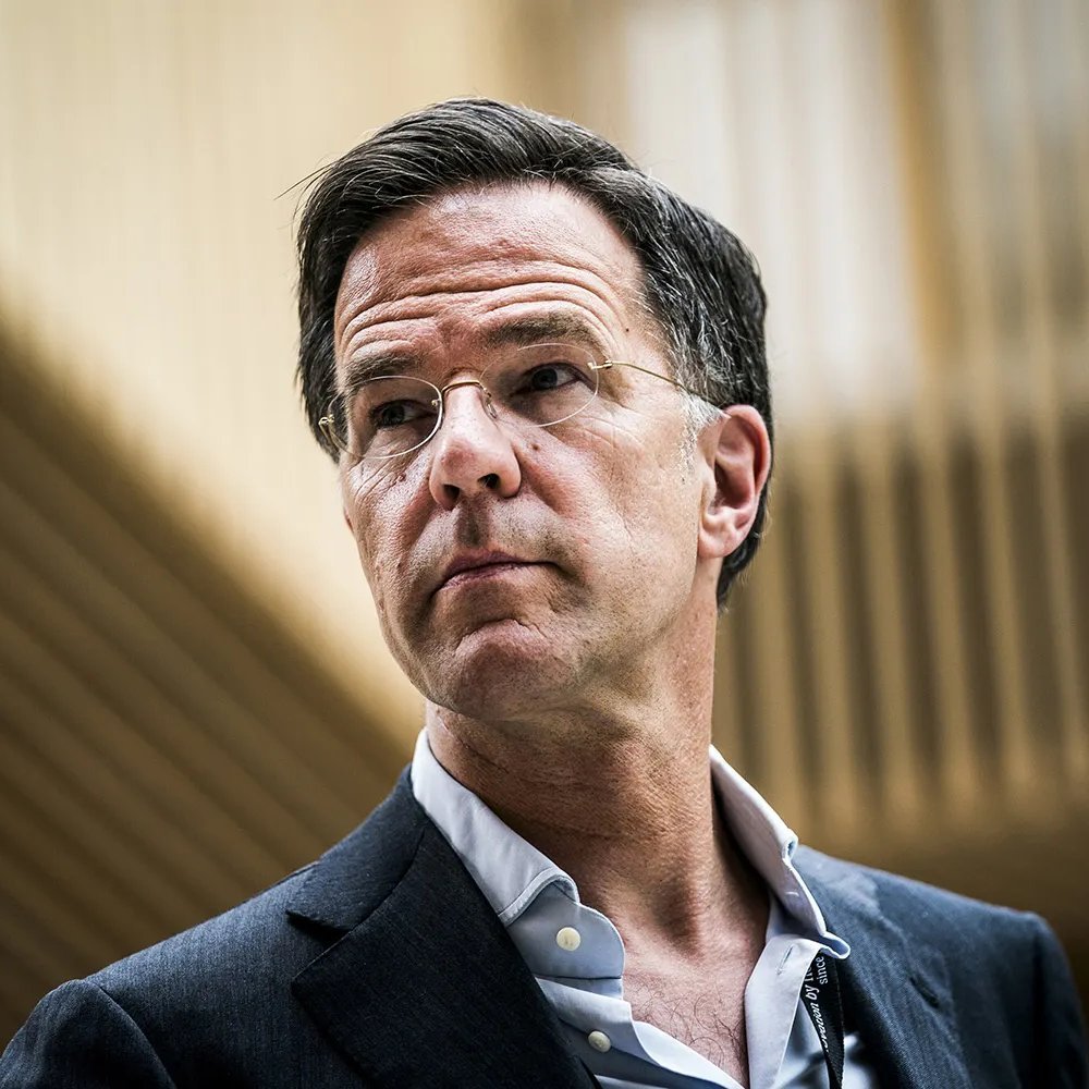 SİYAH SANCAK tweet media