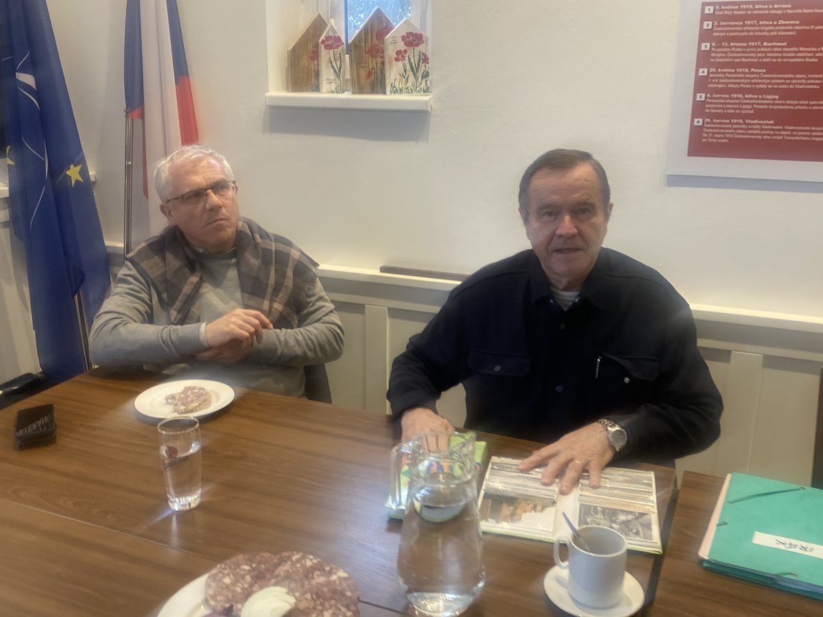 valecnych's tweet photo. Komunitní čtvrtek vojenských map
Dne 12. března 2026 proběhlo v Komunitním centru pro válečné veterány Praha další z pravidelných setkání. Tentokrát byl večer věnován tématu, které je pro armádu i bezpečnostní složky zcela zásadní – vojenským mapám. https://t.co/ezmidldo4r
