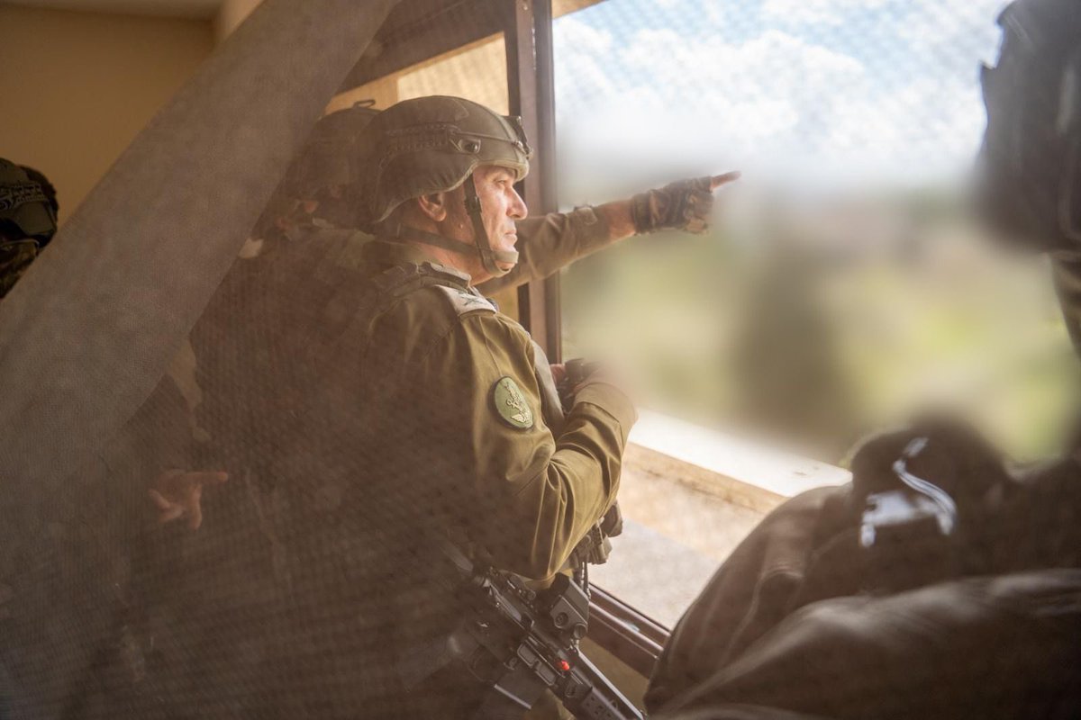 افيخاي ادرعي tweet media