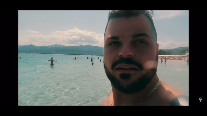 Domani è la mia primissima volta a Napoli.
Con la Lady.
Consigli?