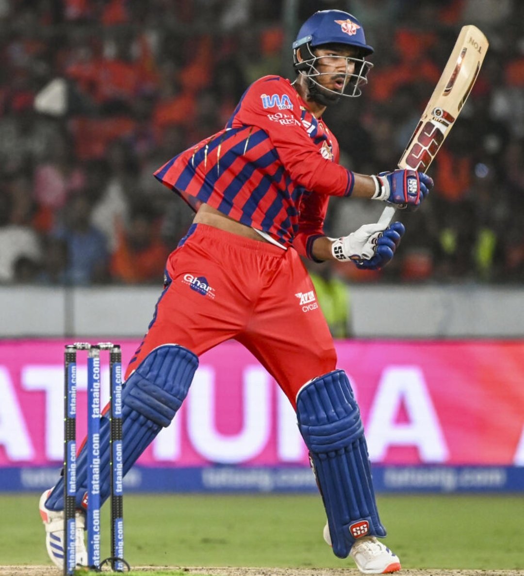 Royal warrior 🪖 tweet media