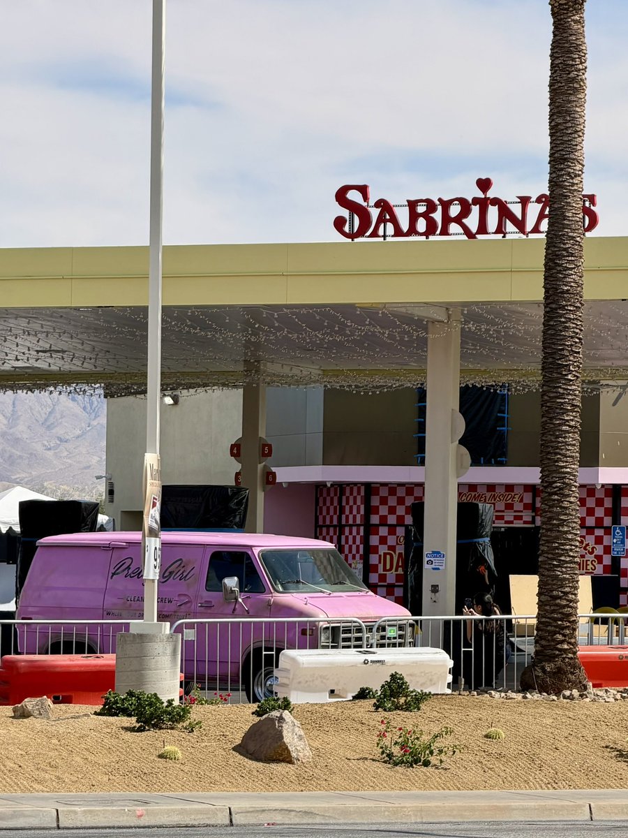 Pop Crave tweet media