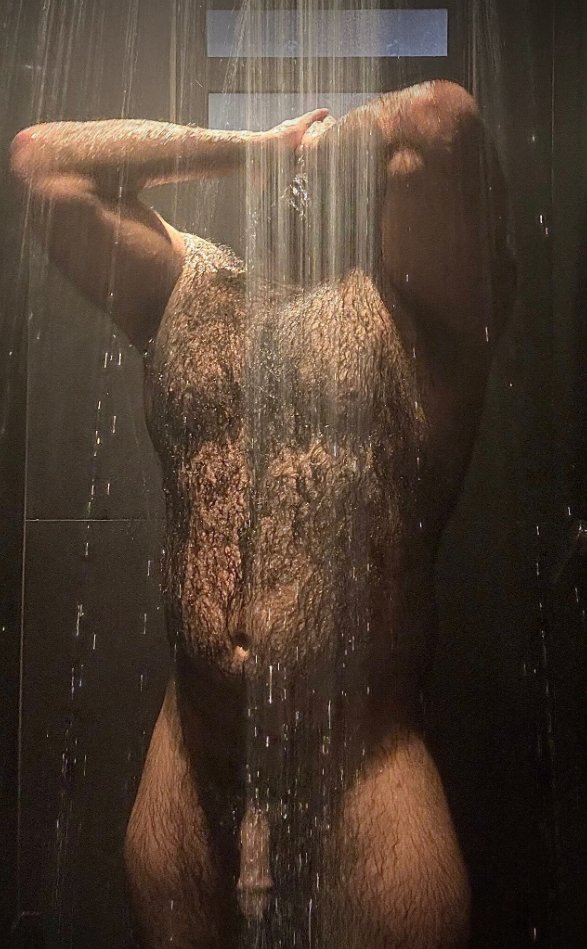 BearwoofBr's tweet photo. 🐻🚿 https://t.co/pOaBkUxvUq