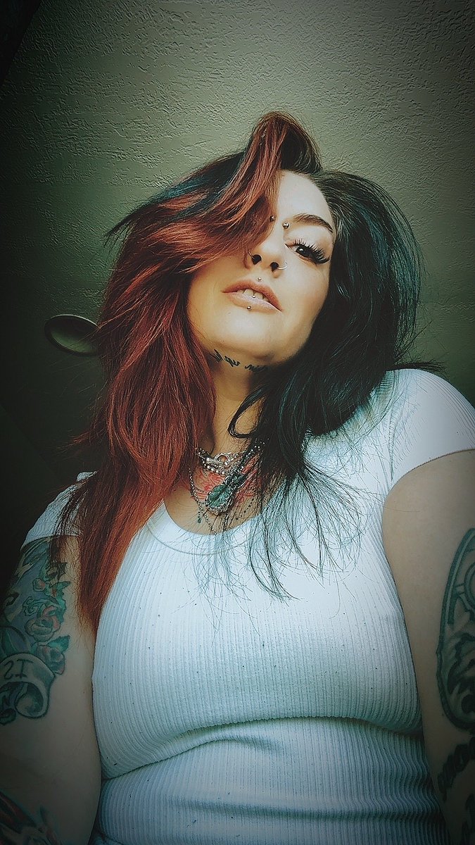 babyGH0ULx666's tweet photo. #egirl #goth #altgirl #alternativegirl #emo #girlswithtattoos #explorepage #weeb #softgoth #grunge #inked #inkedgirls #alternativelook #darkbeauty #fyp #wiccan #egirls #mallgoth #y2kgoth #y2kgrunge #alt #altstyle #gothgoth #girlswithpiercings #instagoth #nugoth #gothbabe https://t.co/n2TRWo79ek
