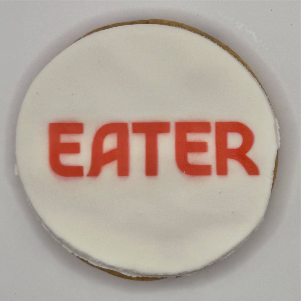 malibucookies's tweet image. @eaterla on #customcookies by #malibucookies 🤩