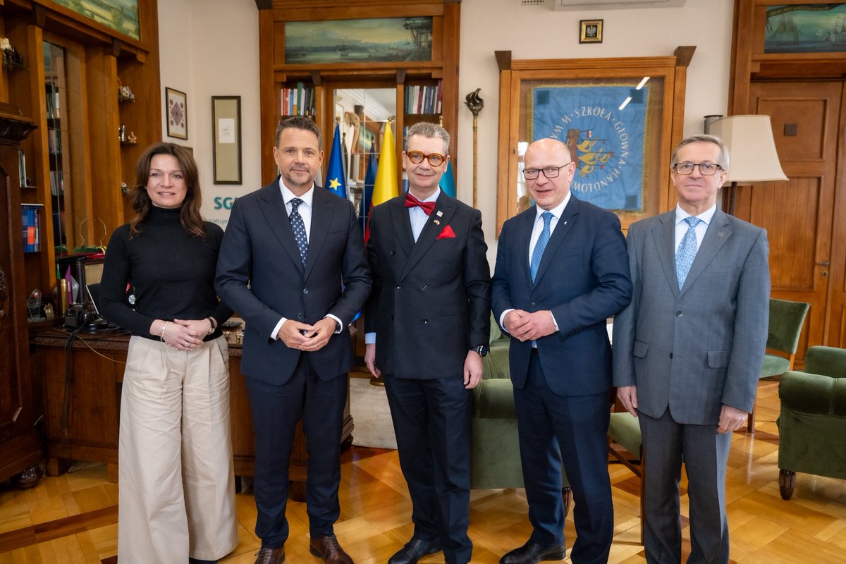 Rafał Trzaskowski tweet media