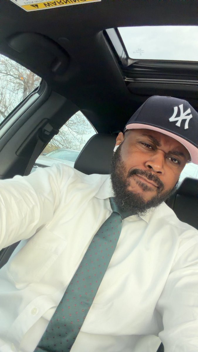 RBJr81's tweet photo. What y’all doing? https://t.co/kTOkSWa810