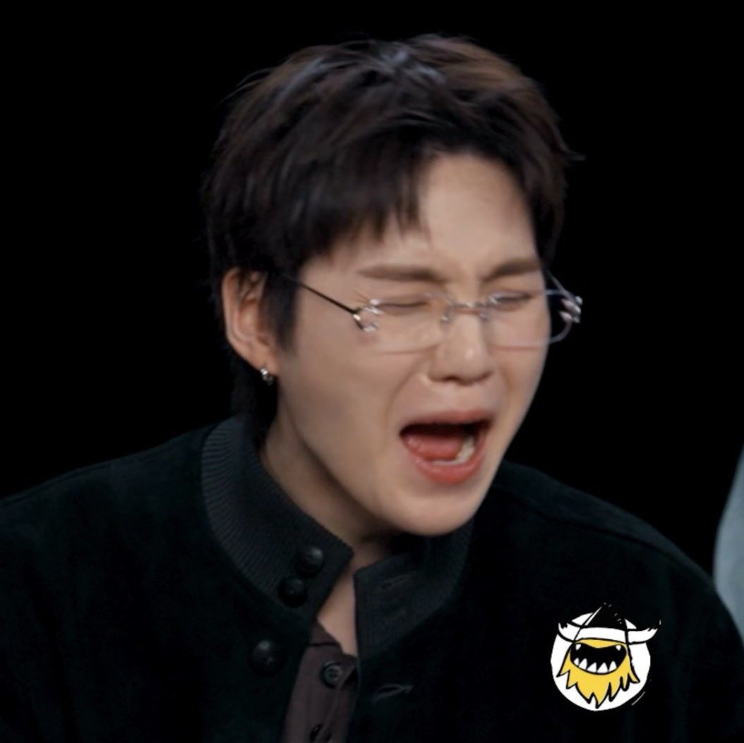 iaru EN EL ESTADIO DE LA PLATA POGEANDO CON IDOL ⚢ tweet media