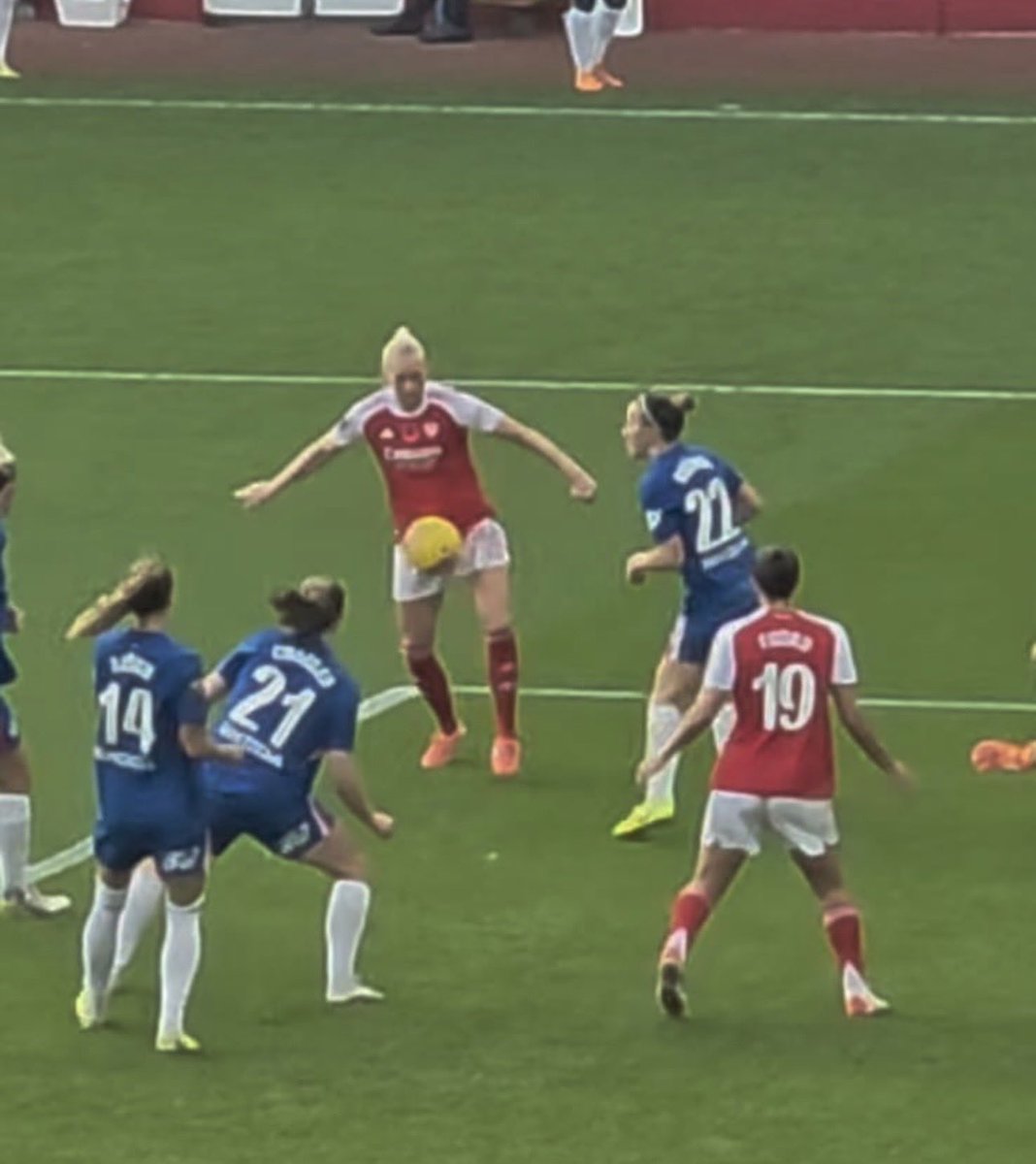 𝒋𝒆𝒔𝒔𝒆 tweet media