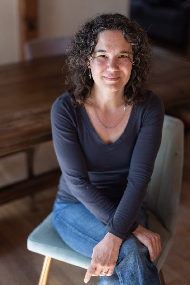 sfpl's tweet image. #Poetry, #Imagination, and the Language of Place

#LaFargeLibrary Community Room
Thursday, April 16, 2026
6:00pm–7:00pm

Register here: santafelibrary.org/event/poet-kyc…