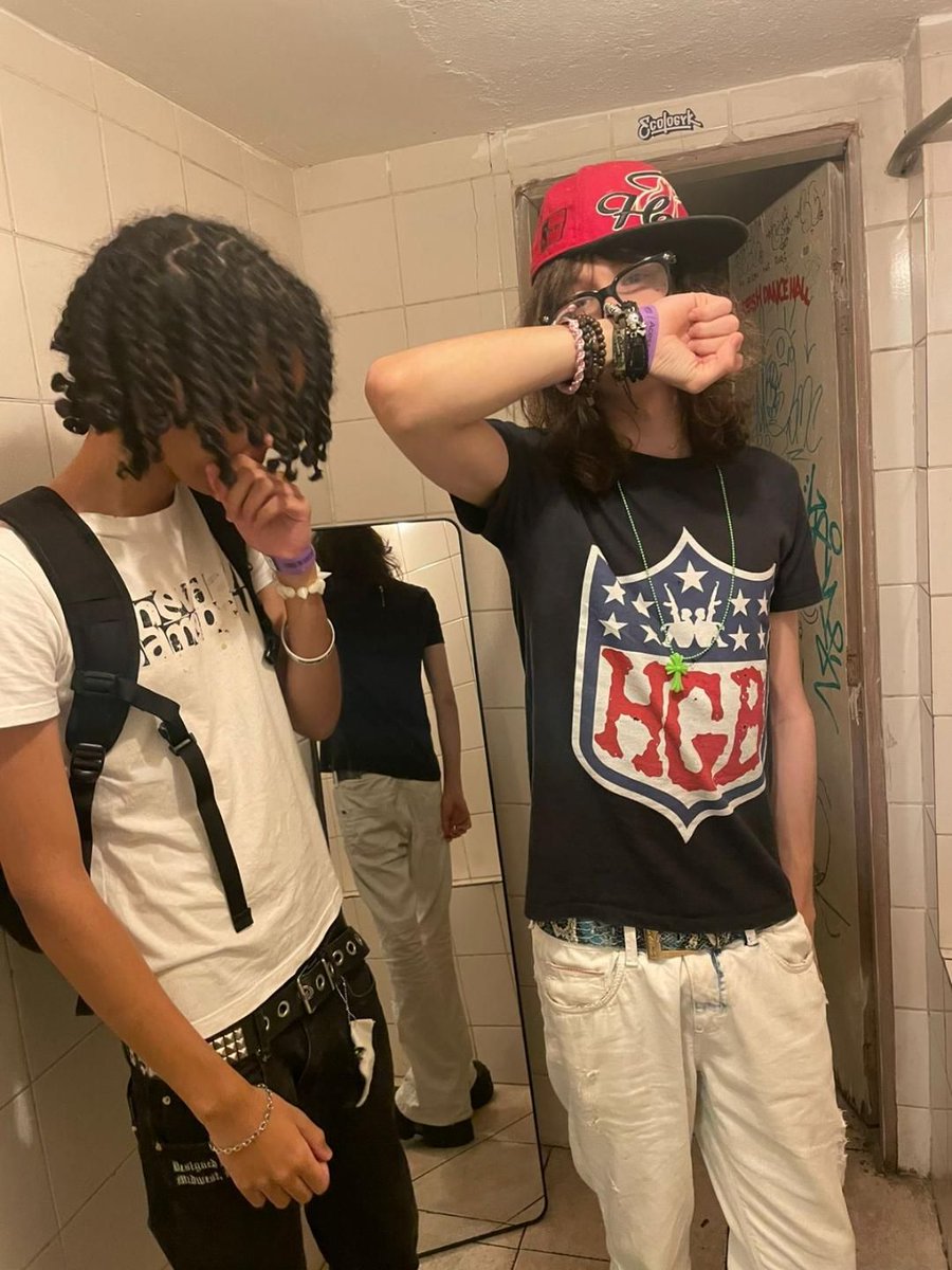 tanay archive tweet media