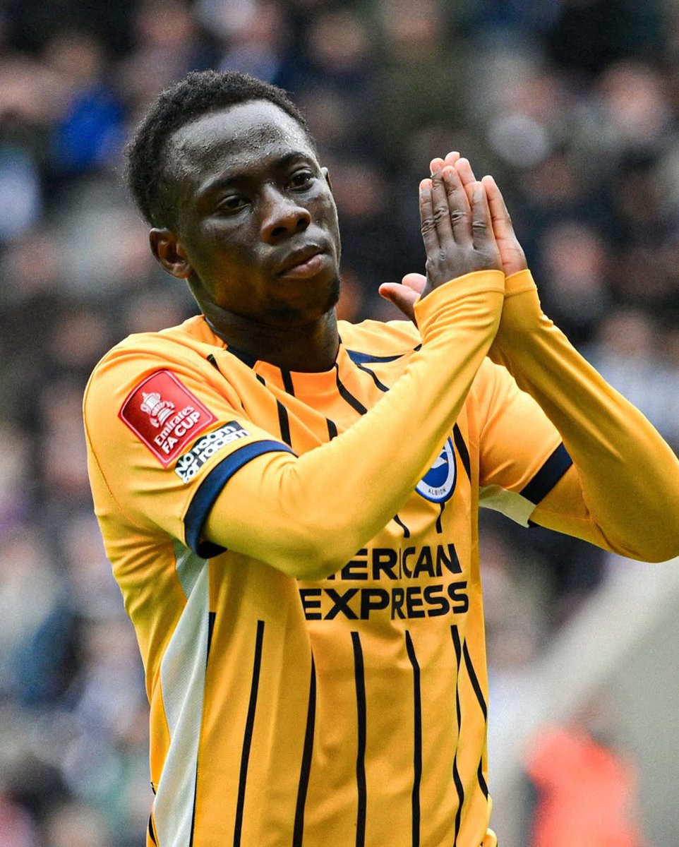 🚨✅ 𝗜𝗡𝗙𝗢: According to <a href="/LewisSteele_/">Lewis Steele</a>, Yankuba Minteh (21) is another potential option to replace Mohamed Salah at <a href="/LFC/">Liverpool FC</a>. Brighton paid £33M and would realistically want to DOUBLE their money.