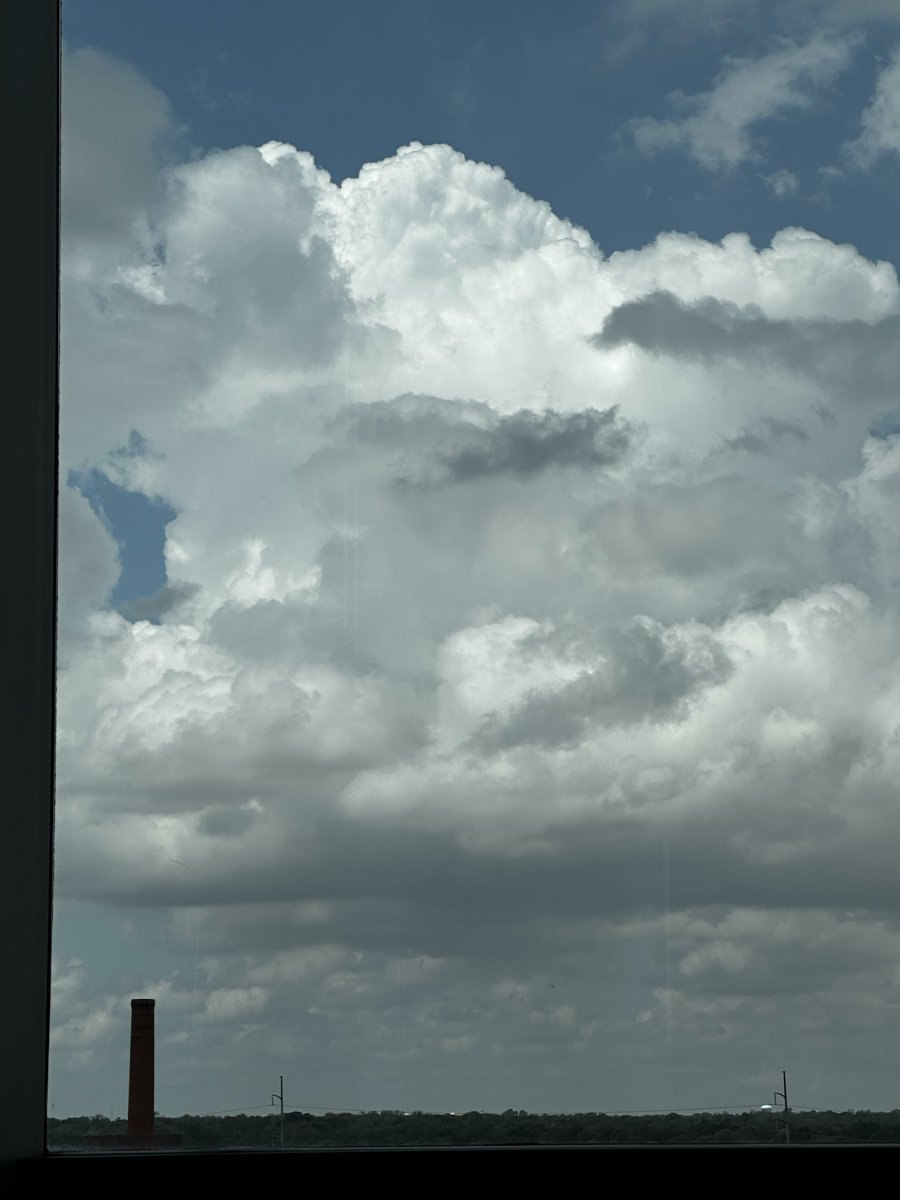 jcyrus2002's tweet photo. Big ole clouds rising downtown ft worth looking 300 degrees NE #txwx @wfaaweather https://t.co/EGO6pS9oS1