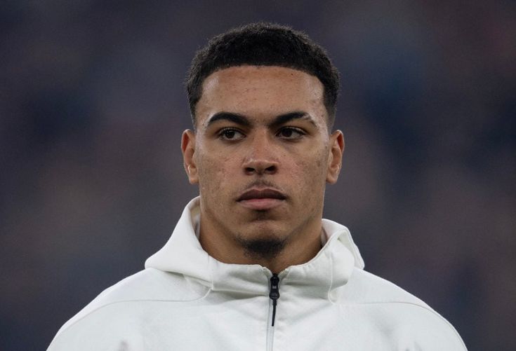 clara ☄️ wc winner tweet media