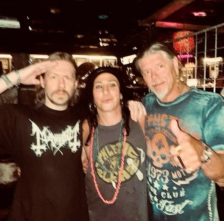 Pluto 🖤ghoronto🖤 tweet media