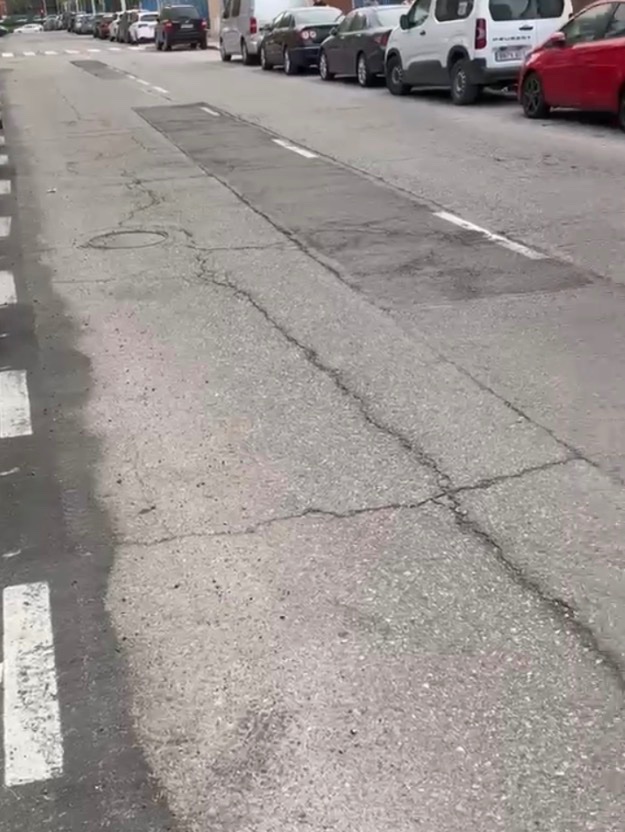 popularesfuenla's tweet image. 🔴 Ayala nos ha contado que no asfalta #Fuenlabrada por los efectos de la guerra de Irán.

Y lleva afectando a nuestra ciudad desde al menos 2018 en la calle Panaderas.

Fotografías de 2026-2025-2024-2022