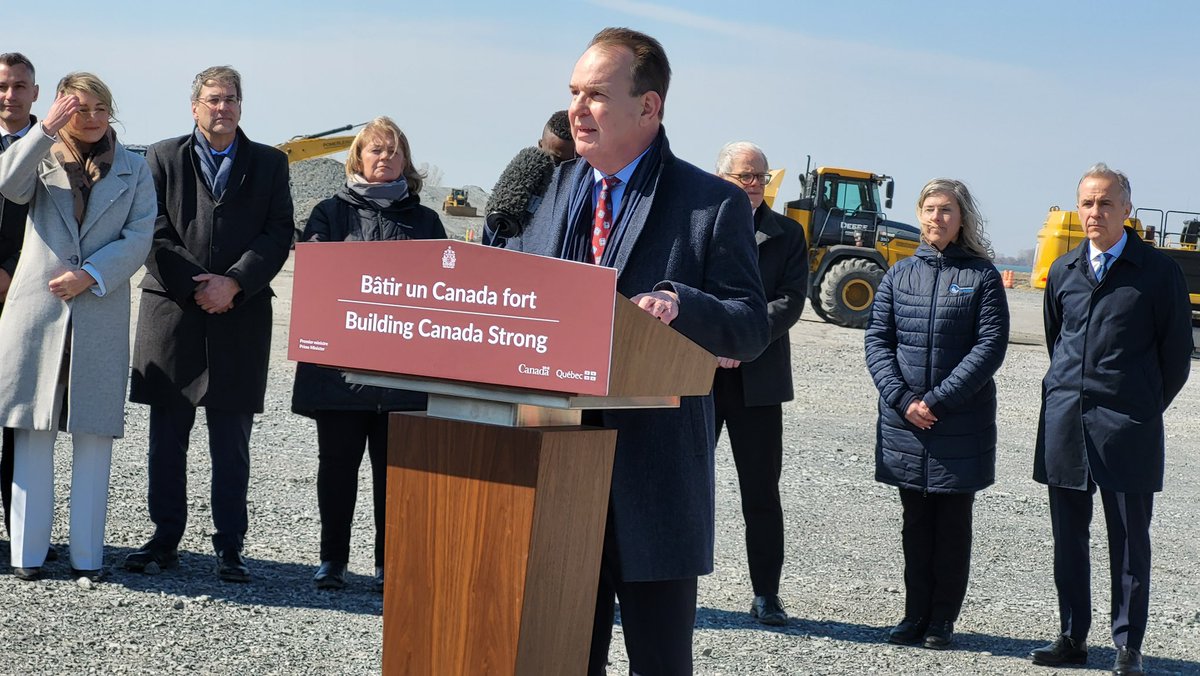 Steven MacKinnon tweet media