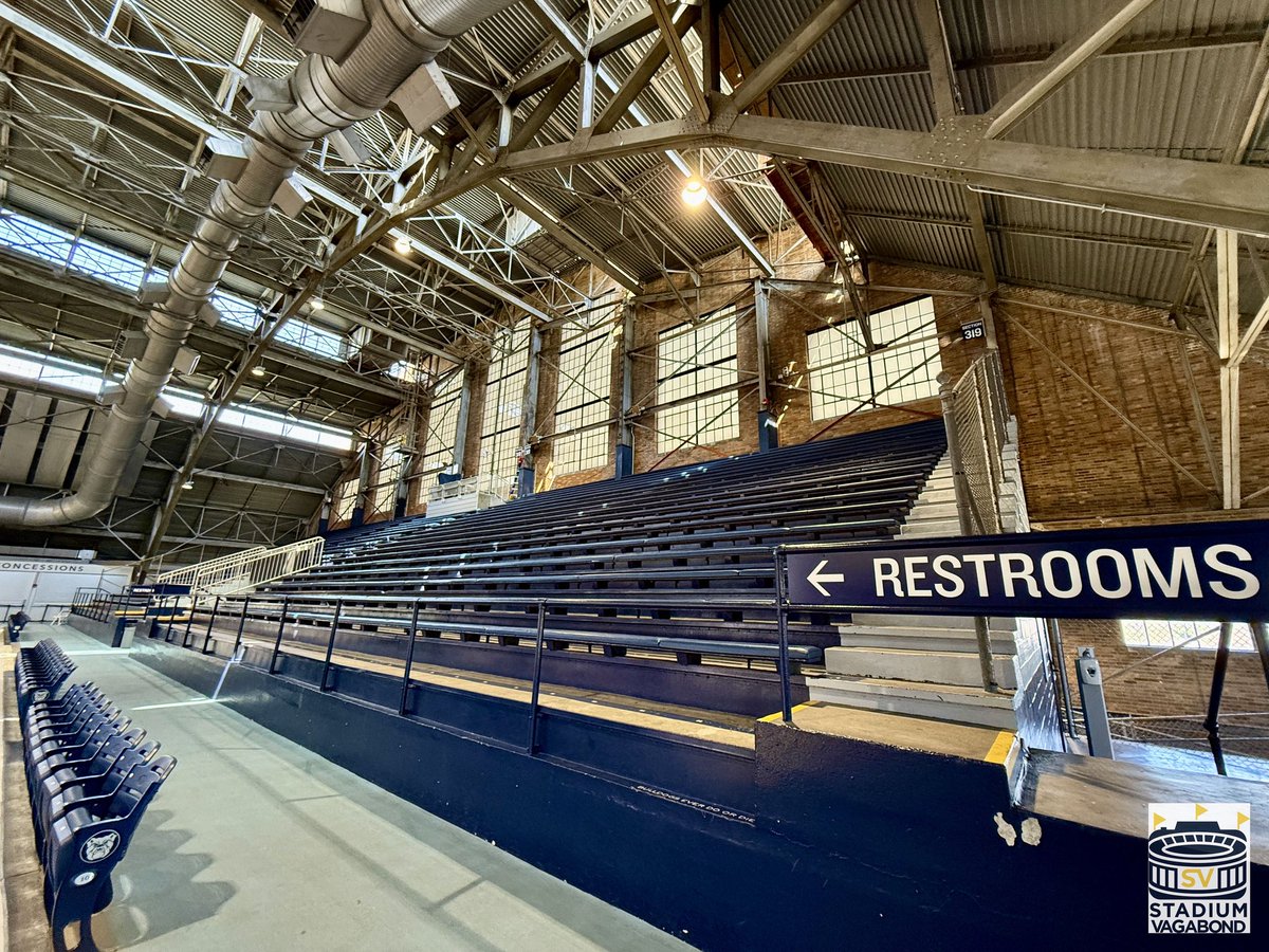 StadiumVagabond's tweet image. 🏟️ Hinkle Fieldhouse, Indianapolis, IN
📸 Circa 2003 &amp;amp; 2026
🏀 Home of the Butler Bulldogs
🗓️ Opened: 1928
🪑 Capacity: 9,100
🎬 Filming site for the championship game scenes in Hoosiers

#FinalFour #HinkleFieldhouse #ButlerBulldogs #Indianapolis #CollegeBasketball